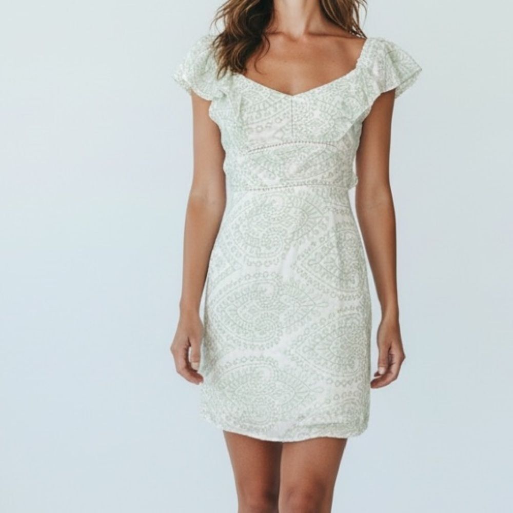 MINKPINK Ruffled Off-Shoulder Embroidered Patterned Mini Dress in Size XS